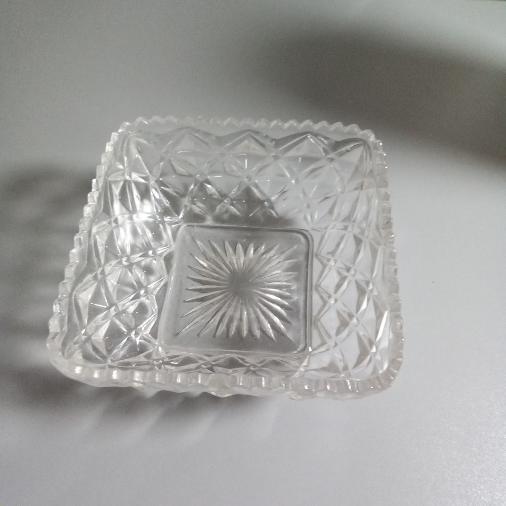 Vintage Clear Pressed Glass Square Bowl Diamond Point Starburst Pattern 5.25in